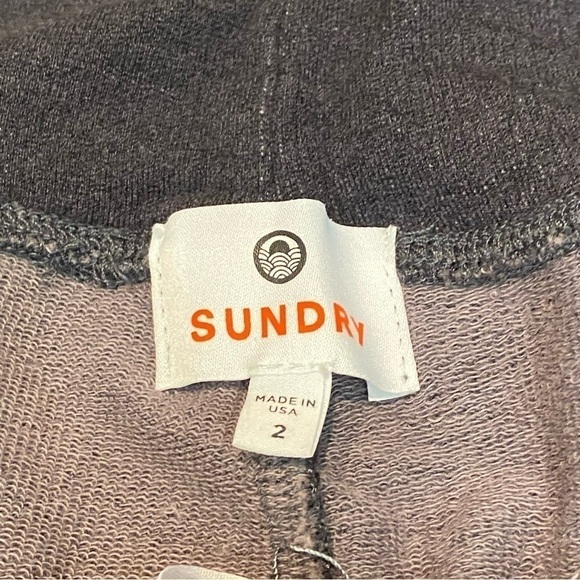 Sundry Ankle Zipper Leggings in Charcoal Gray - Picture 6 of 8